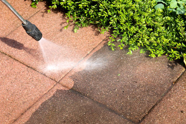 Best Deck Cleaning Services  in Uhrichsville, OH